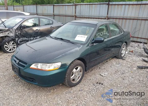 2000 Honda Accord Ex from USA, damaged, VIN 1HGCG1652YA080328